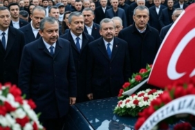 Sirri Sureyya Onder Son Yolculuguna Ugurlandi